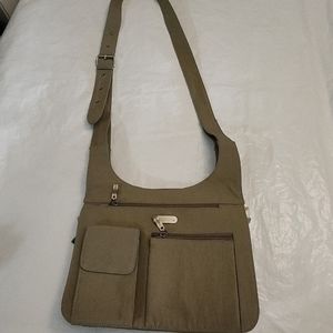 BAGGALLINI City Bag Beige Khaki Nylon Bag